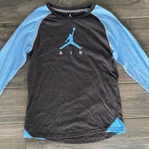 🏀 Air Jordan Youth Long Sleeve Shirt